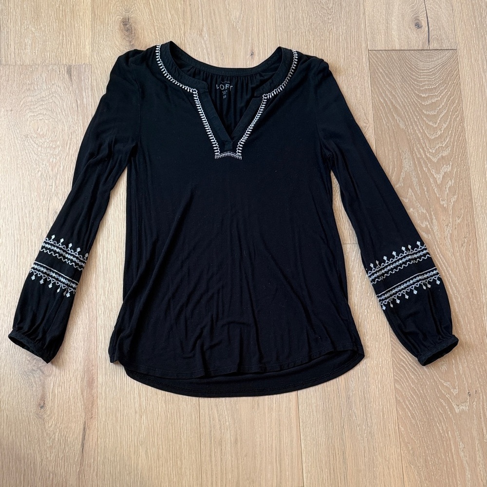 LOFT Black Long-Sleeve V-Neck Women’s Top with White Embroidered Trim